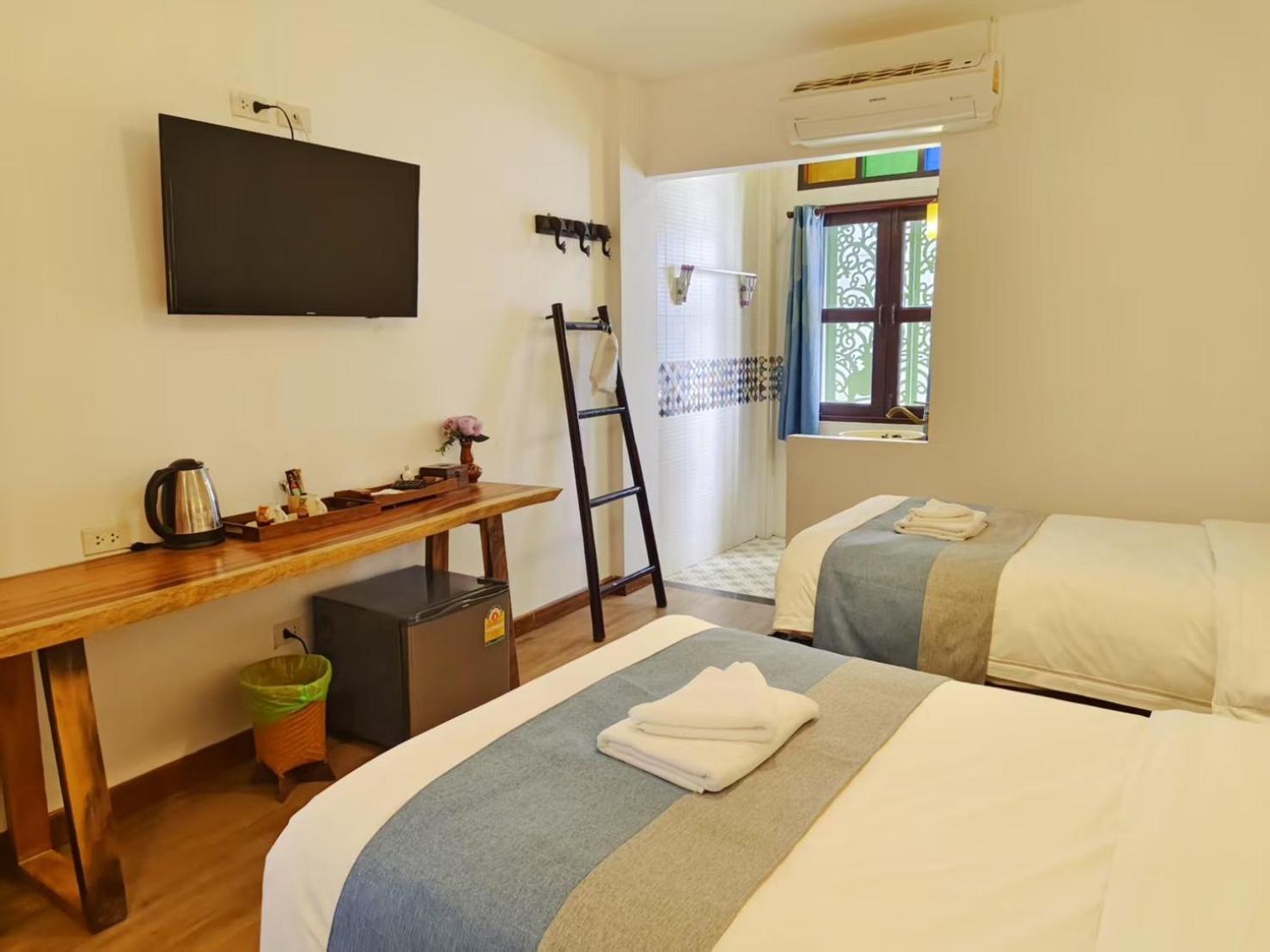 Hetai Boutique House Hotel Chiang Mai Bagian luar foto