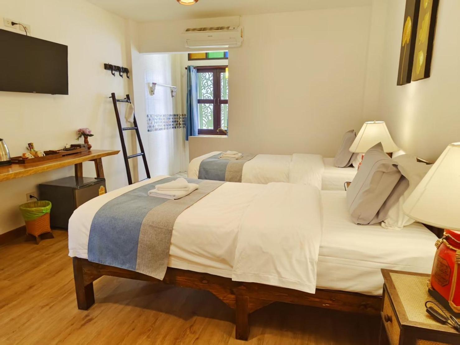 Hetai Boutique House Hotel Chiang Mai Bagian luar foto